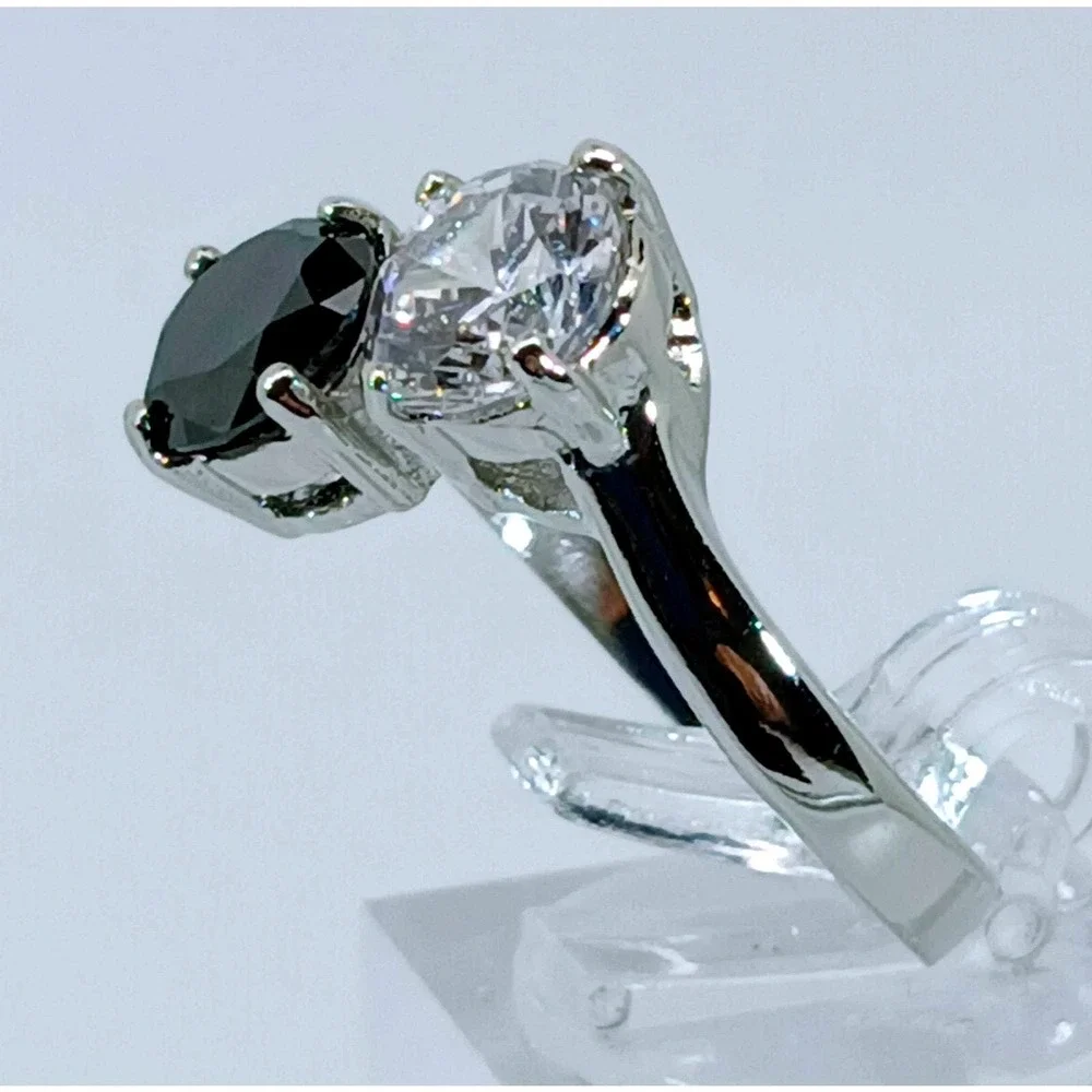 Vintage 90s Bypass Ring Black Clear CZ 2ctw Silver Tone Toi et Moi Ring Size 9